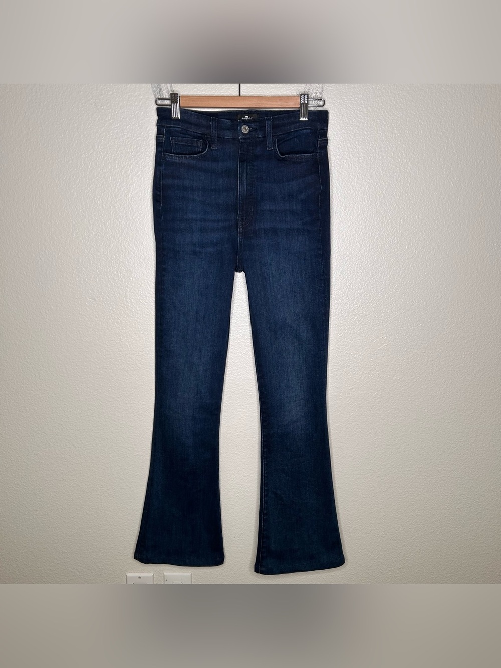 7 For All Mankind Ultra High Rise Skinny Boot jeans 28